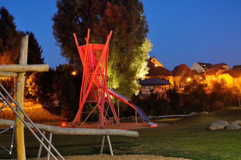 alla hopp at night