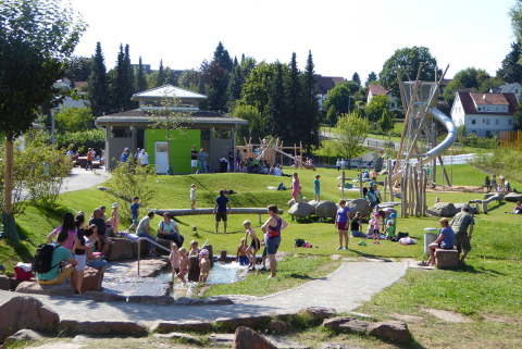 Many visitors on alla hopp!